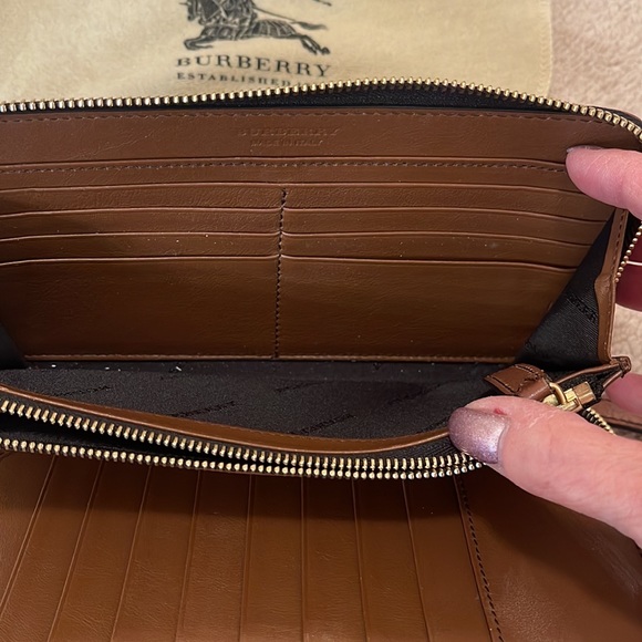 BURBERRY wallet - Picture 4 of 6